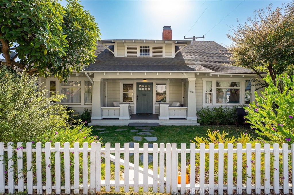 732 Poli Street