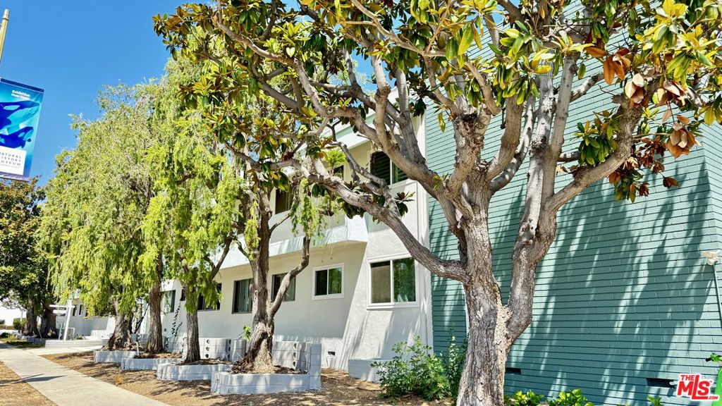 3166 S S Sepulveda Boulevard 28