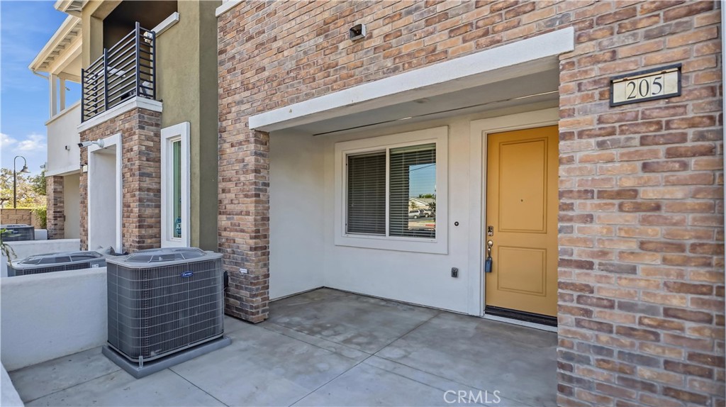 205 N Vincent 117