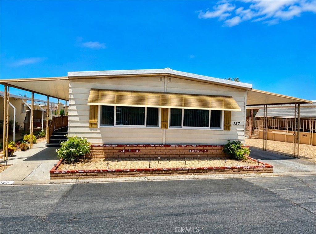 2205 W Acacia Avenue 137