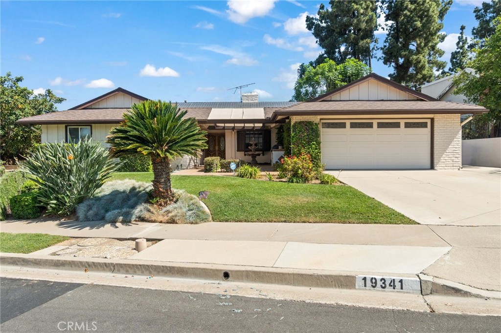 19341 Willowbrook