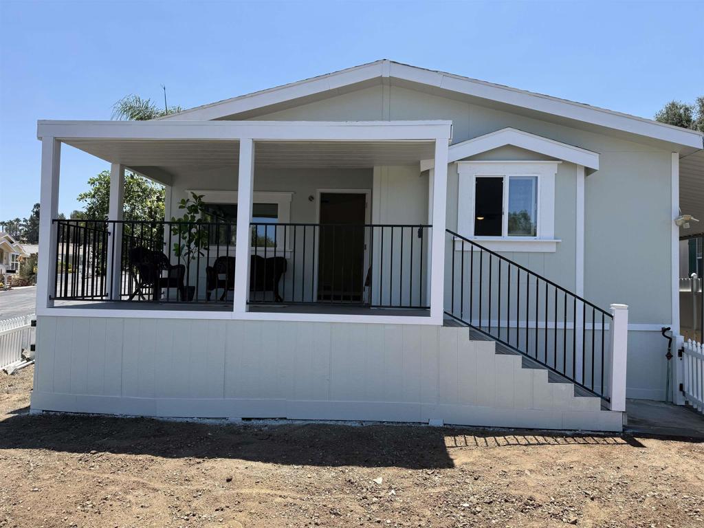 1301 S Hale Ave. 44