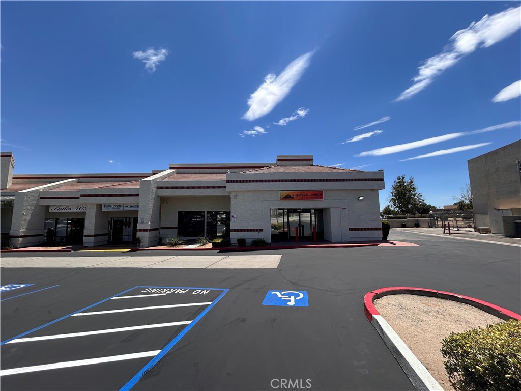 15403 Anacapa Rd.