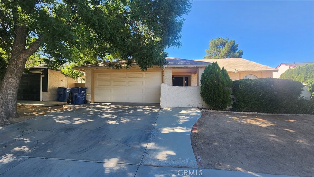 1308 W Avenue H8