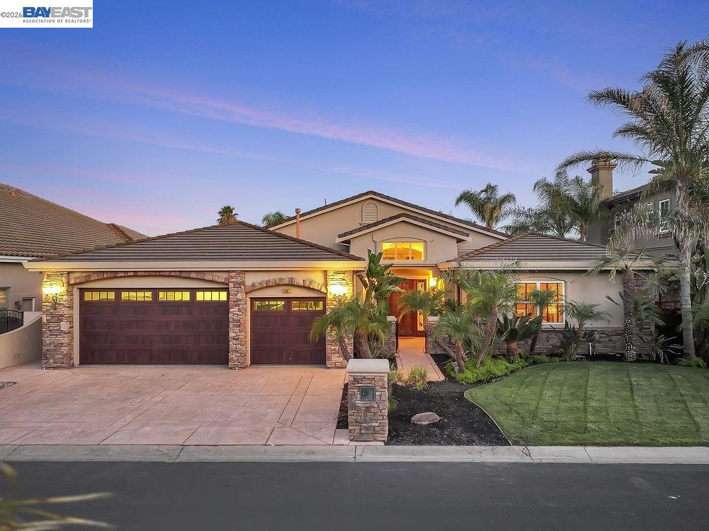 5661 Oakmont Ct