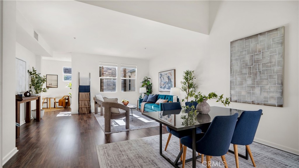 247 E Jeanette