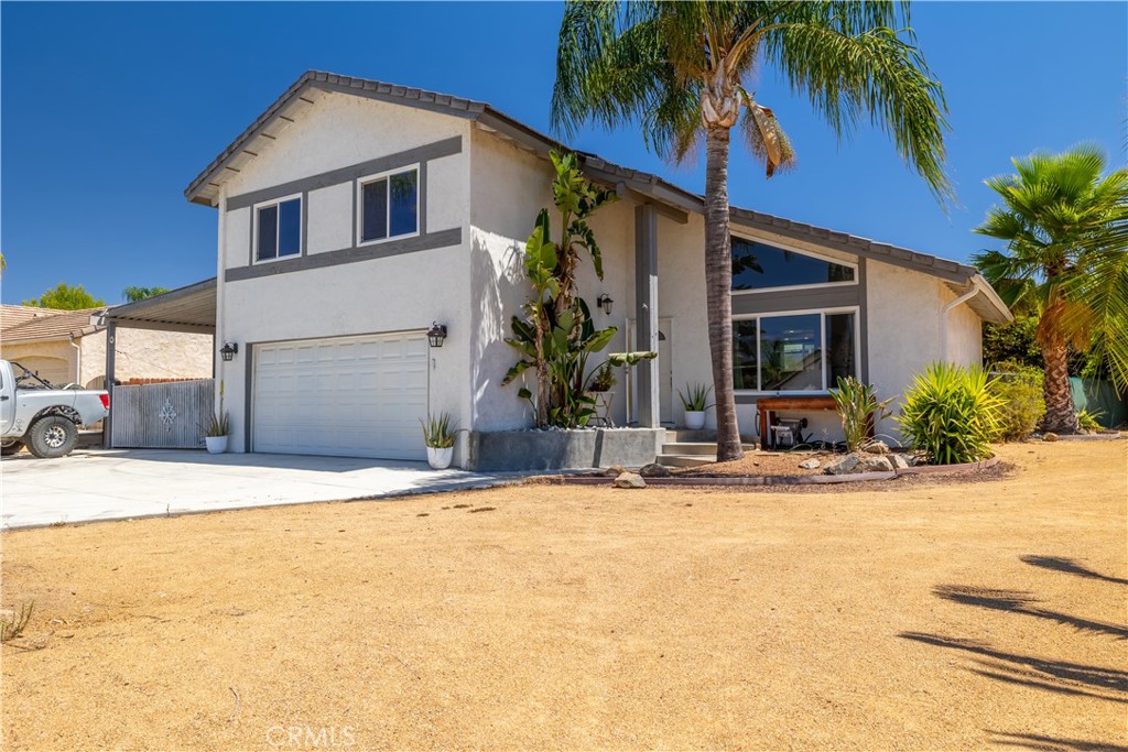24218 Canyon Lake N