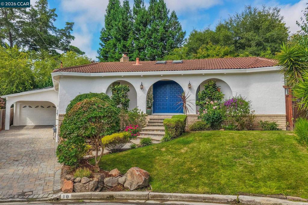 10 Darnby Ct