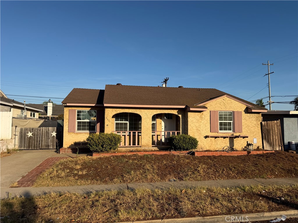 6611 Birchwood