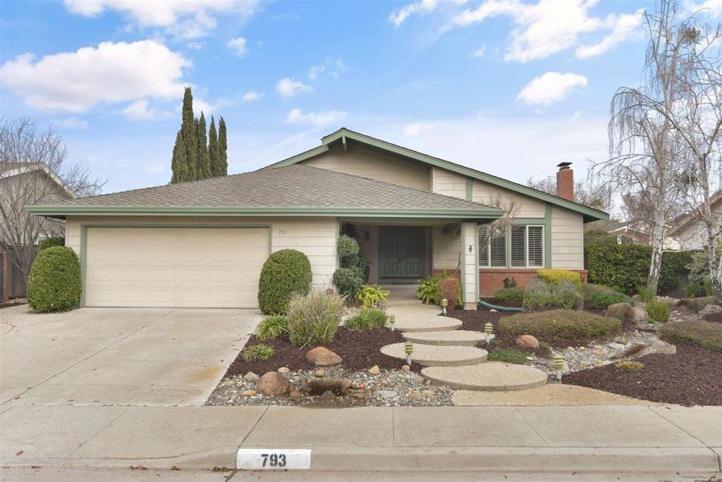793 Coffeewood Court