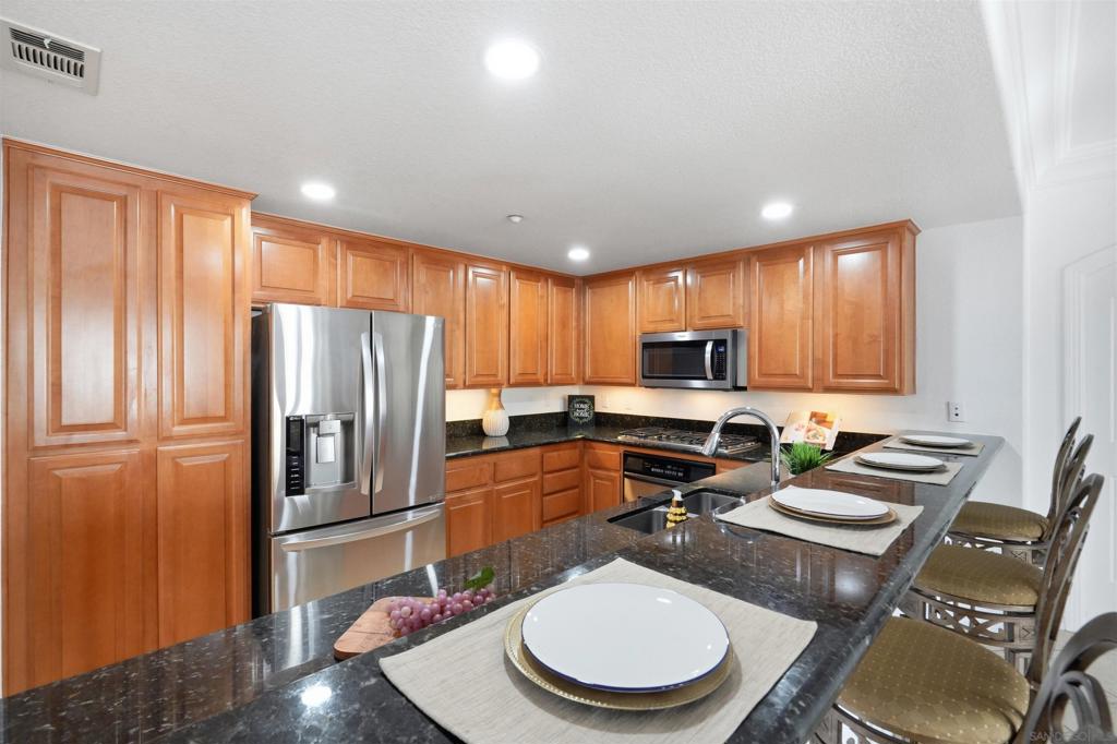301 W G St 317
