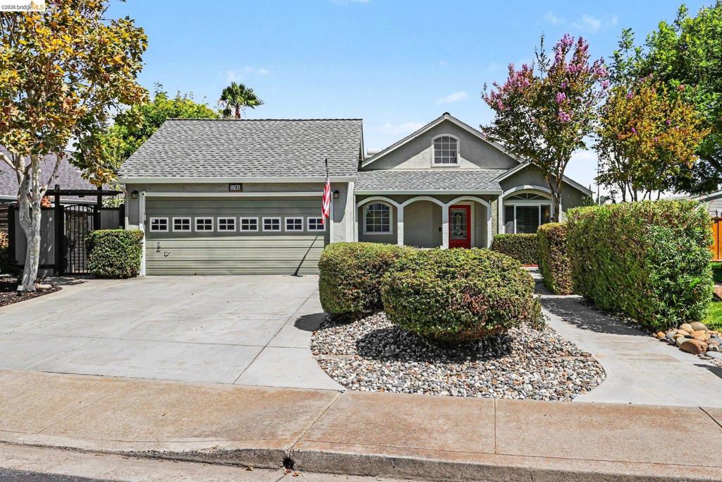1760 Domaine Way