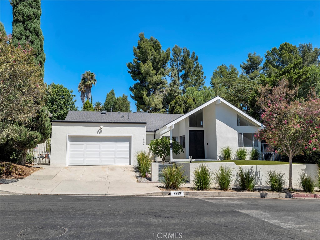 17259 Westbury Drive