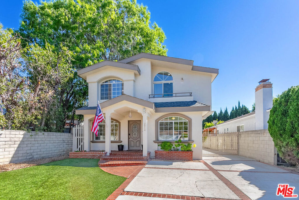 2914 Castle Heights Avenue