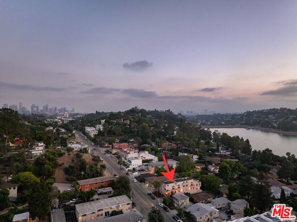 2305 Glendale Boulevard
