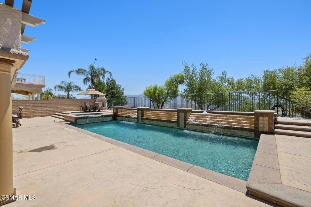 17114 Crest Heights Drive