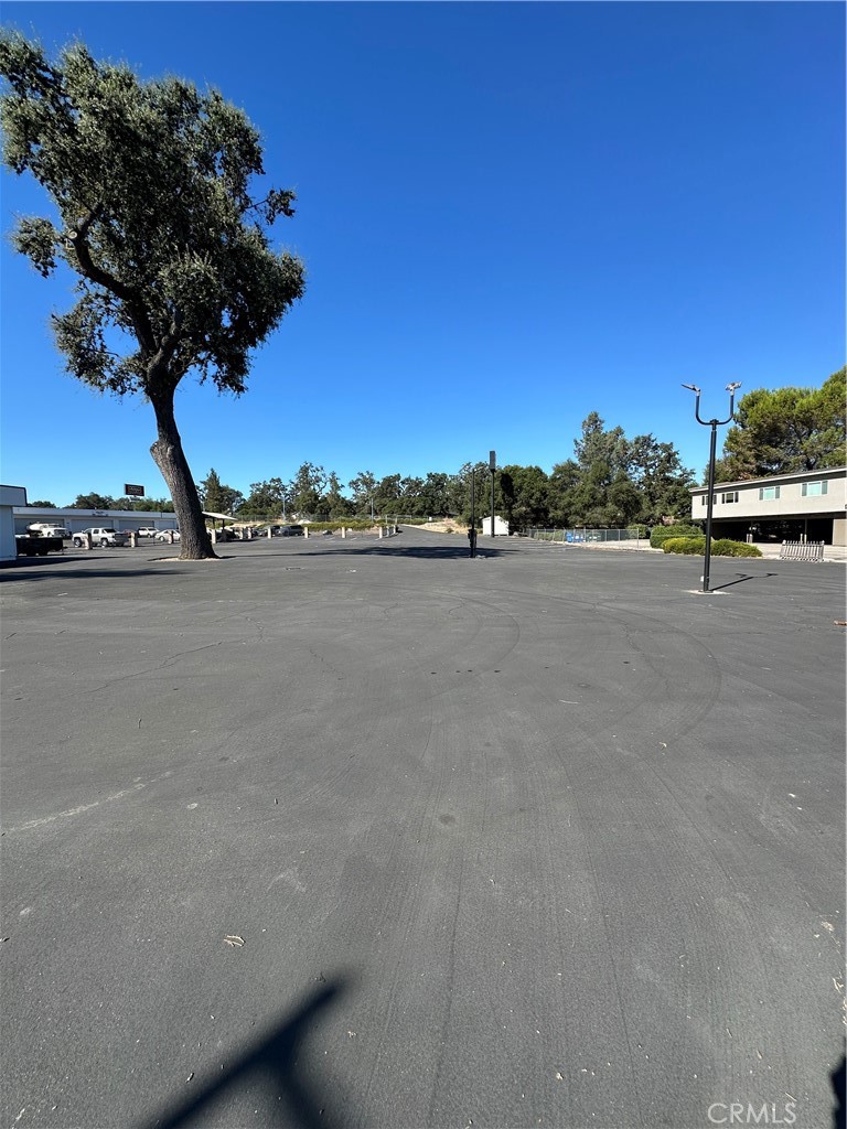 7370 El Camino Real
