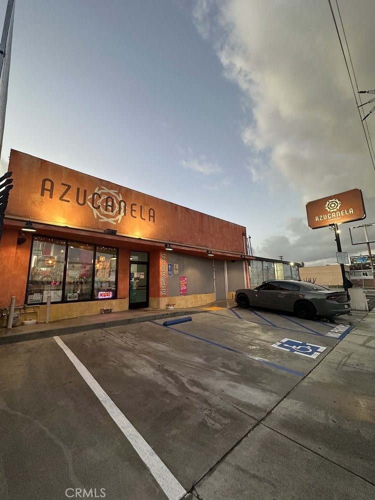 13305 Inglewood