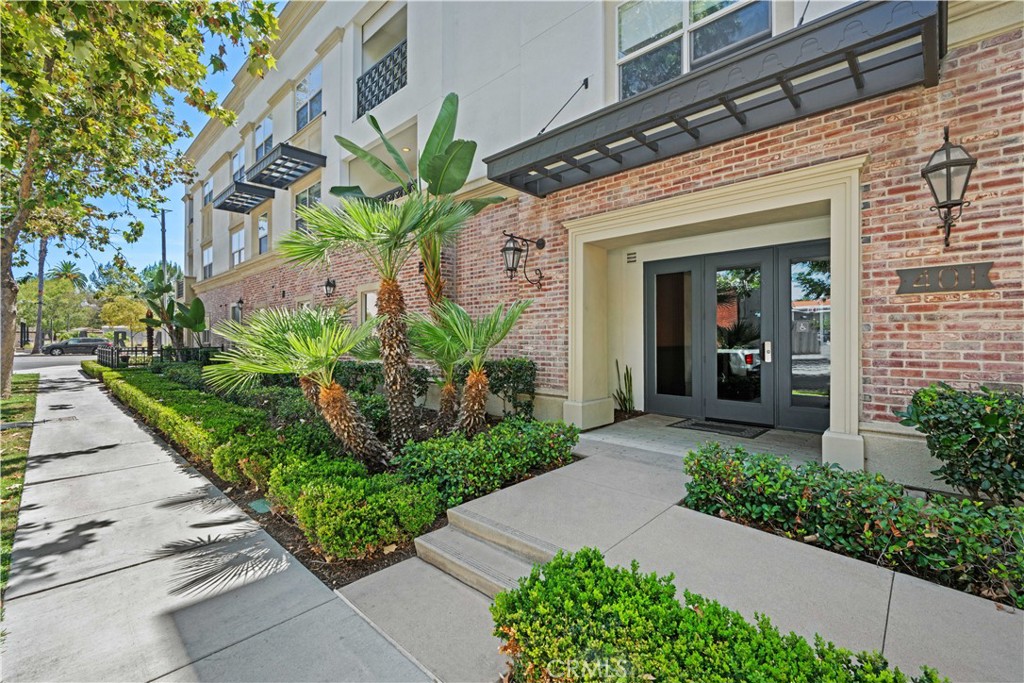 401 S Anaheim 3