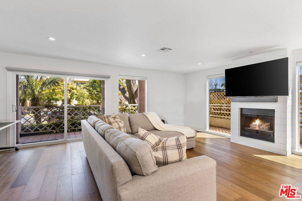 1240 24th Street 1