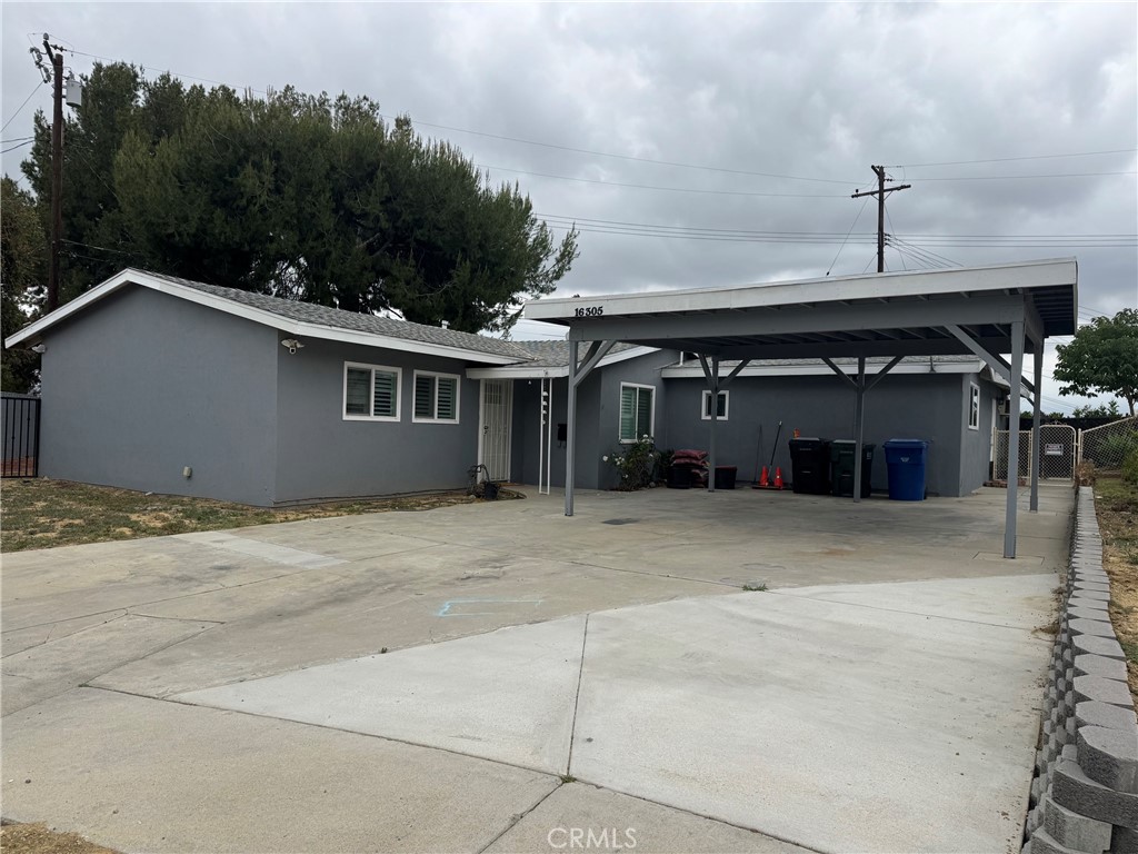 16305 Ladysmith