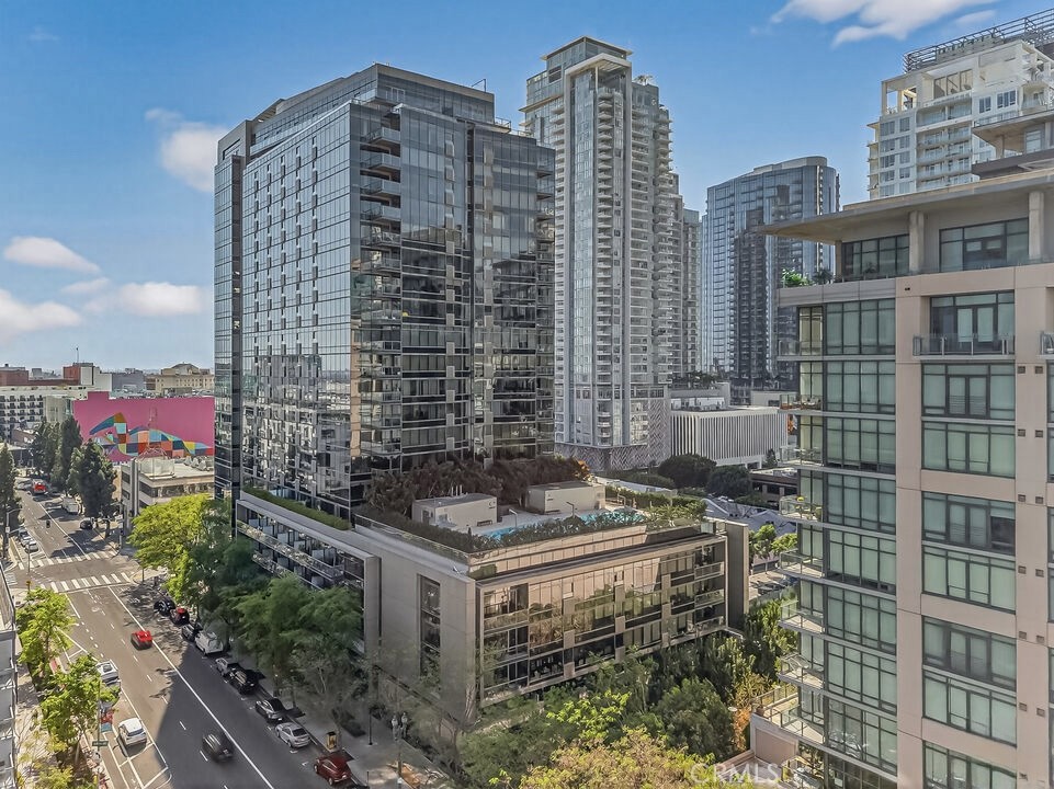 1155 S Grand Avenue 1707