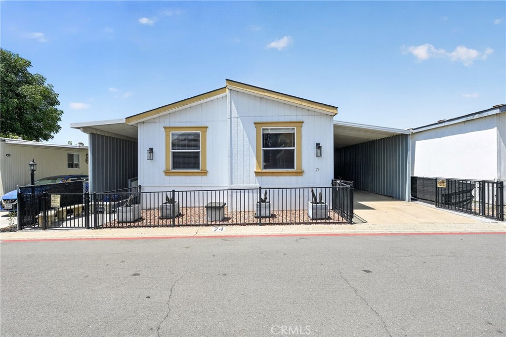 10767 Jamacha Blvd 74