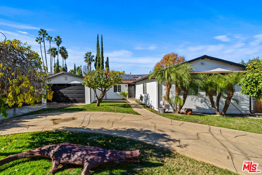 6159 Debs Avenue