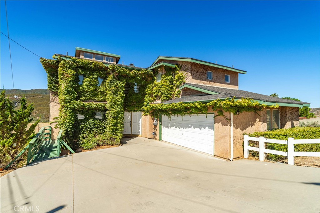 14738 Flintstone Drive