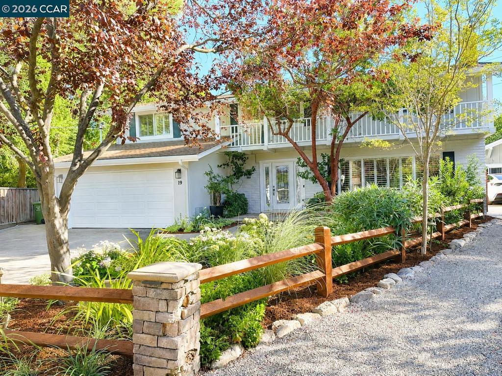19 Wildwood Ct