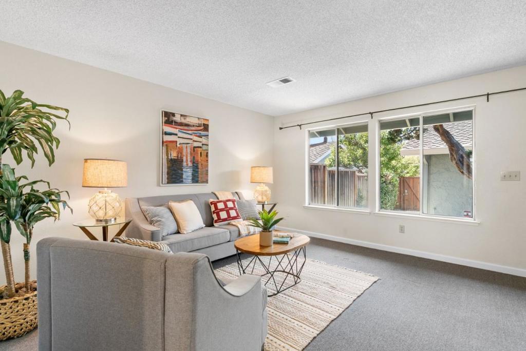 406 Sailfish Drive