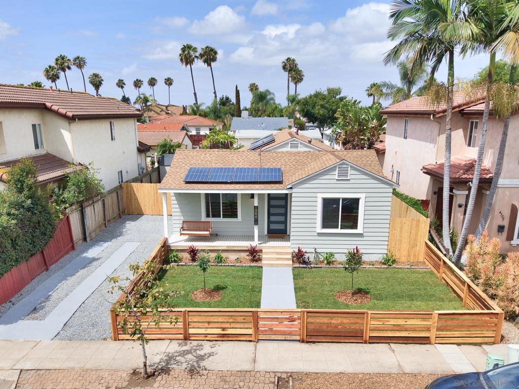 4584 Altadena