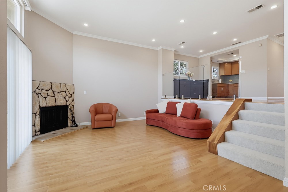415 Sefton Avenue G