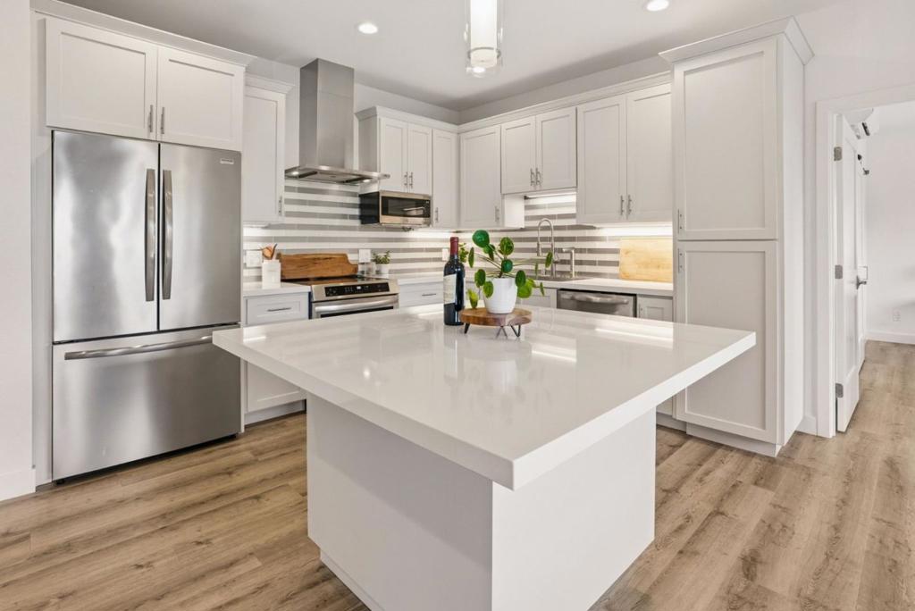 4104 Scotts Valley Drive 306