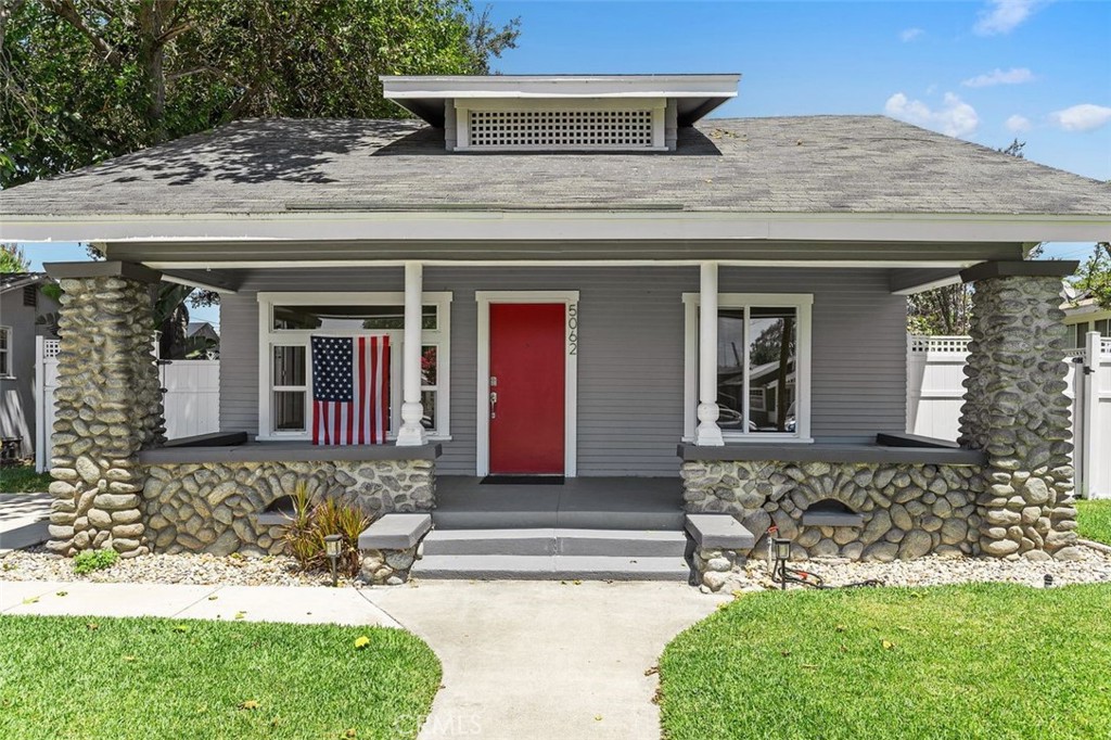 5062 Center
