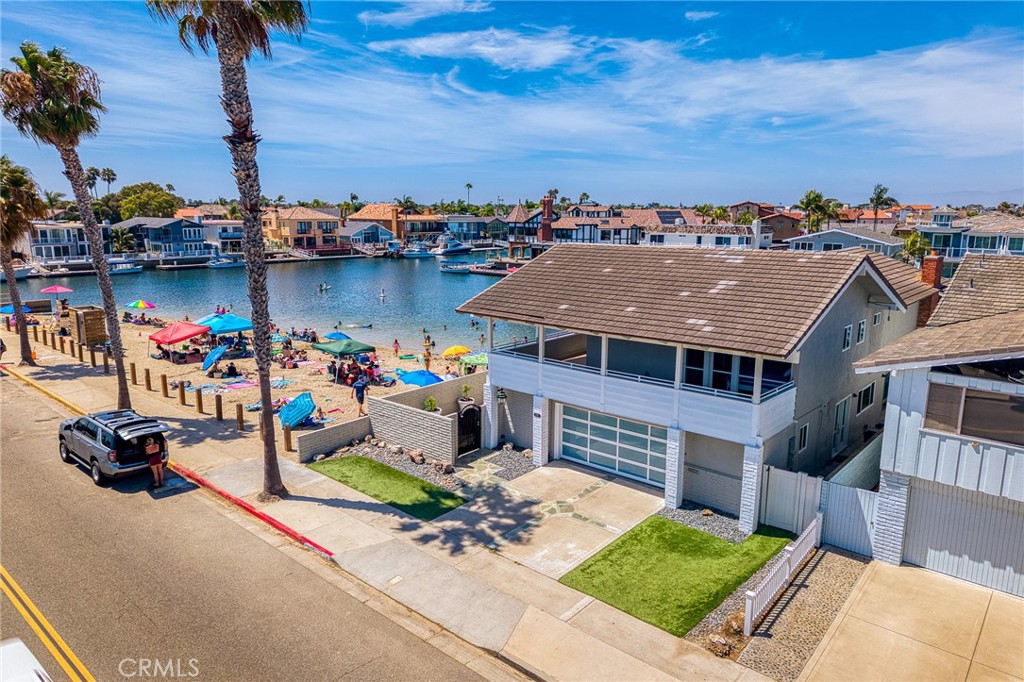 4051 Davenport