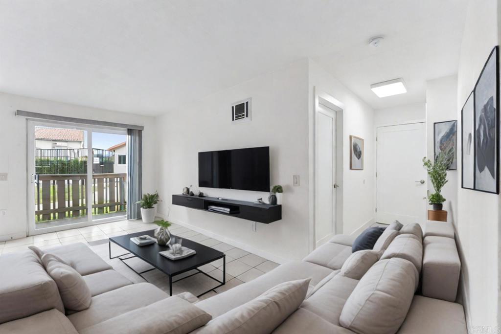 1551 Broadway 28