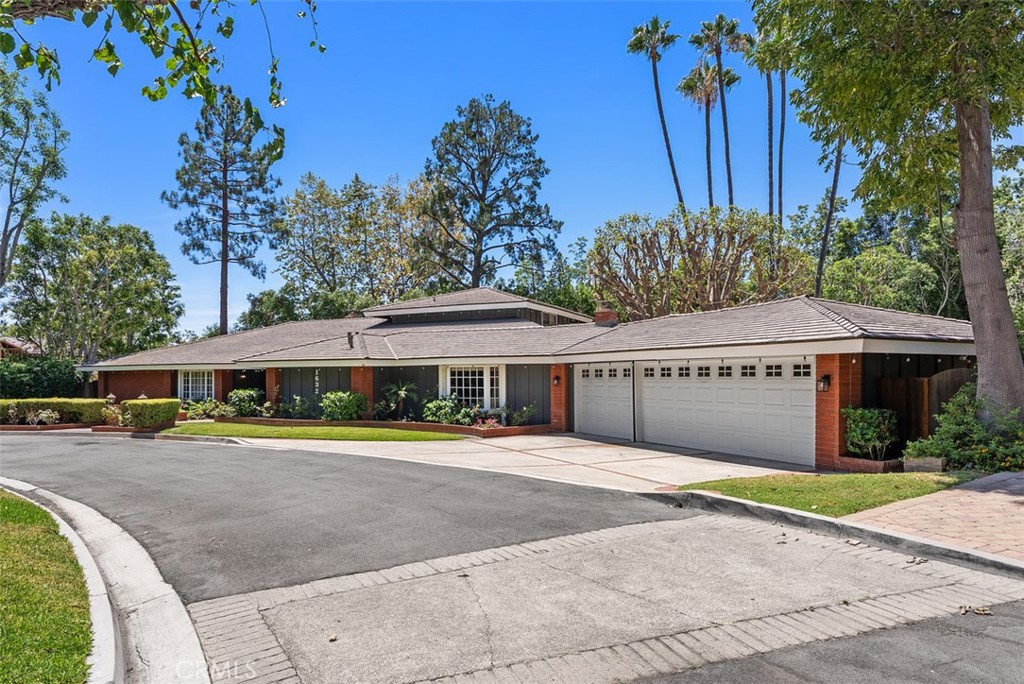1632 SE Skyline Drive