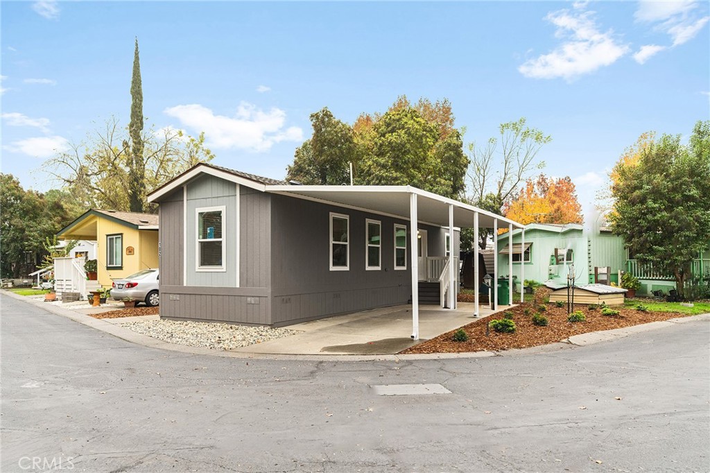 567 E Lassen Avenue 102