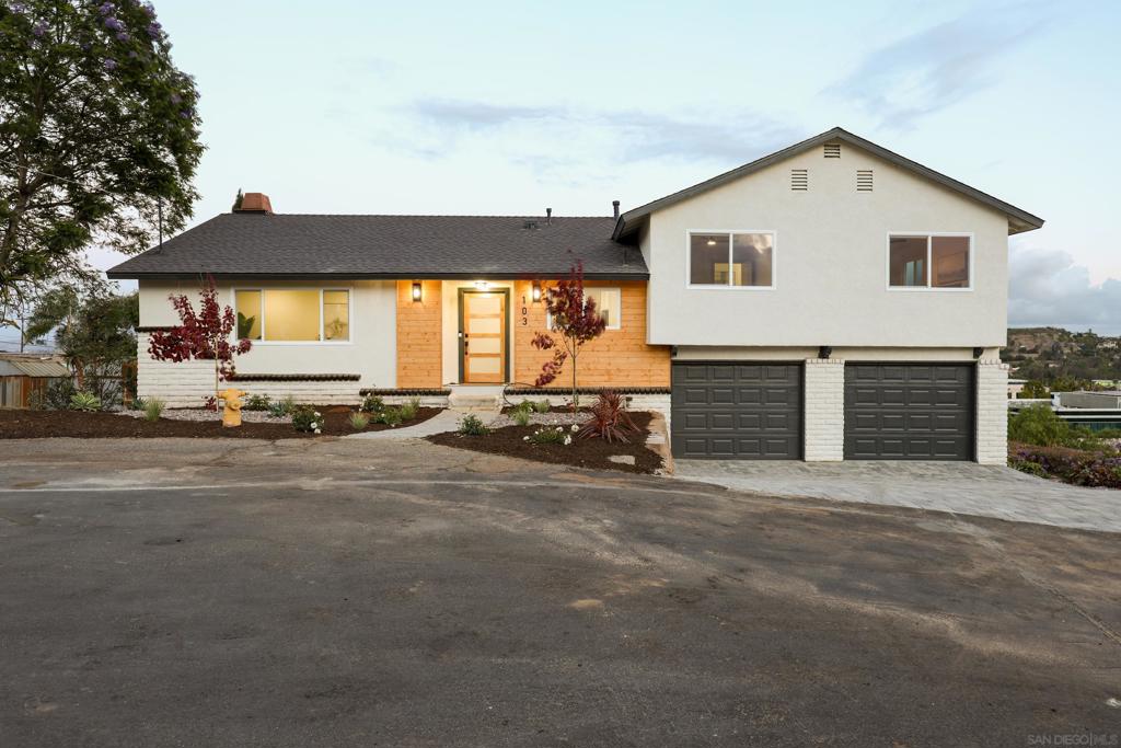 103 Howell Heights