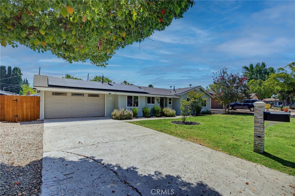 2636 Calle Manzano