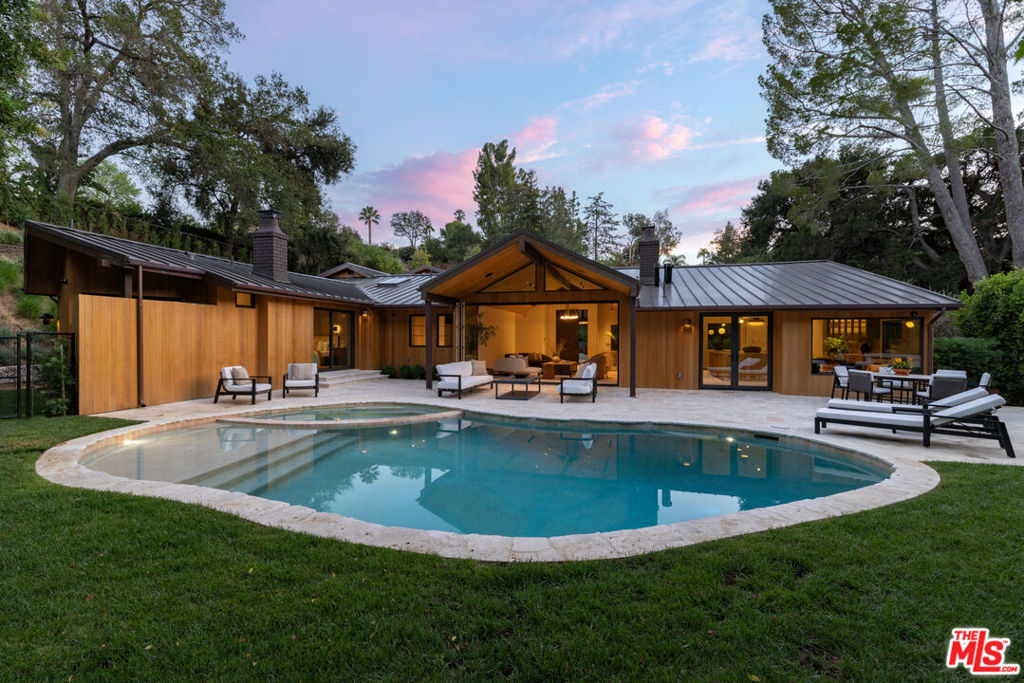 4146 High Valley Road