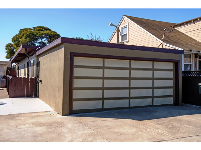 772 WALNUT Street