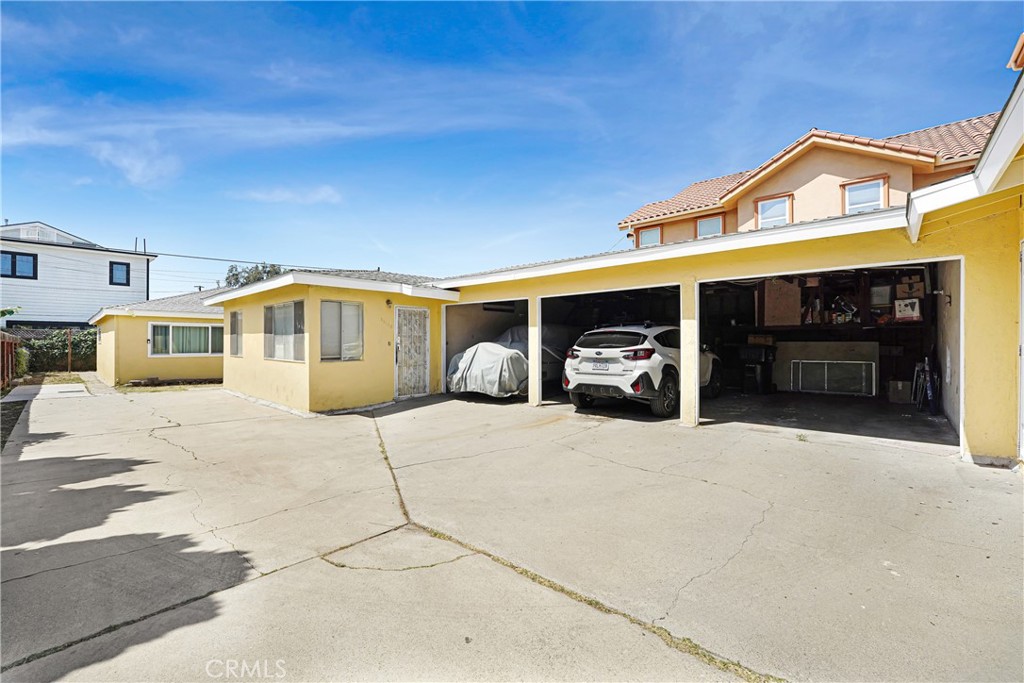 3818 W 111TH Place