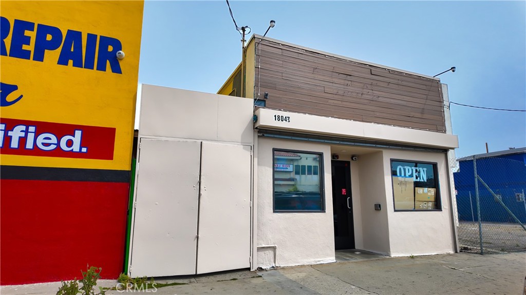 1804 S Pacific