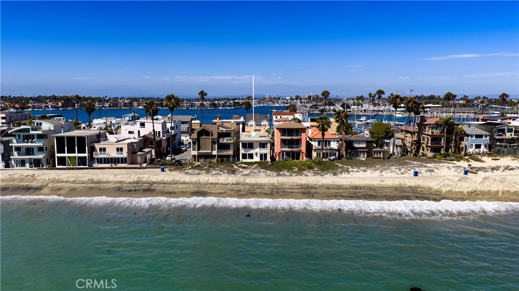 6911 E Seaside
