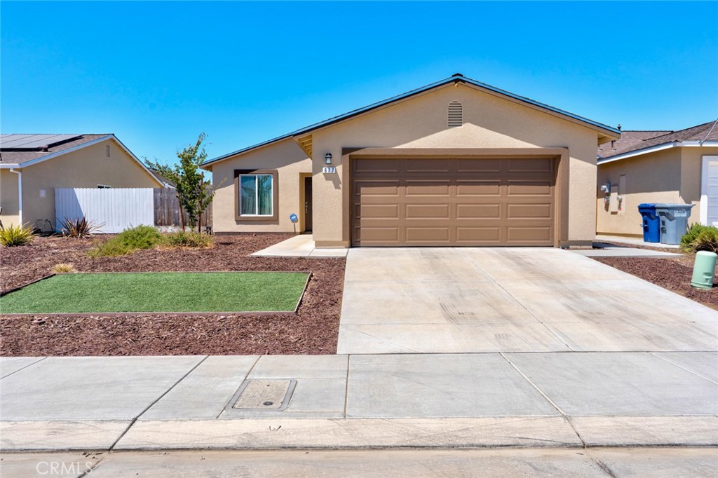 677 Mackenzie Court