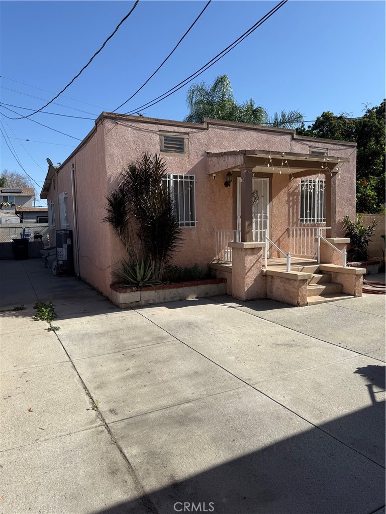 2044 Workman Street