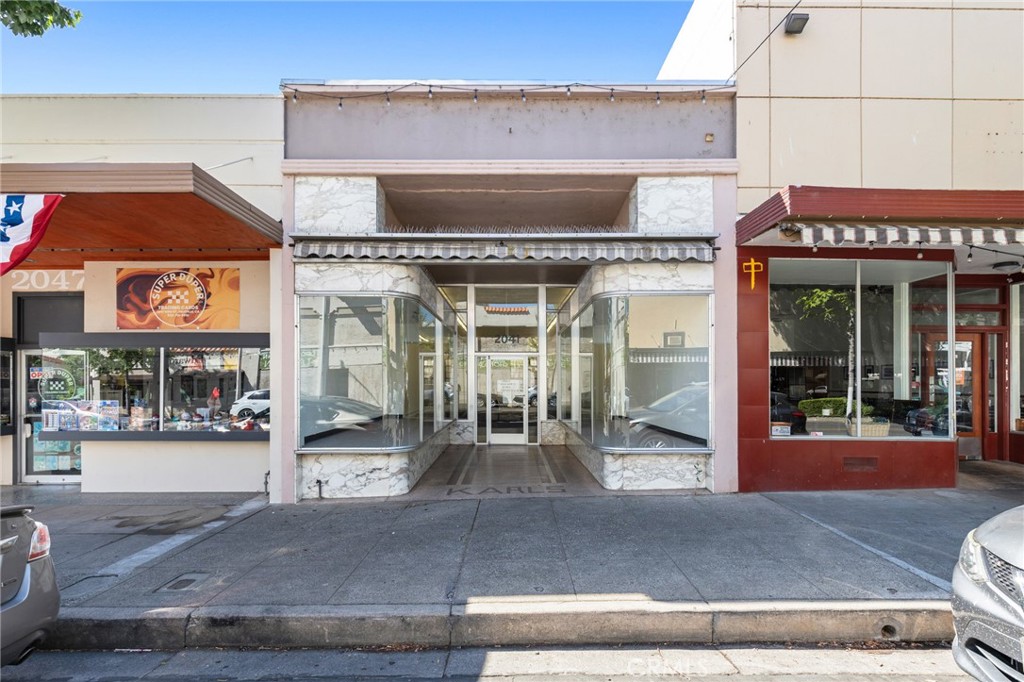 2041 Bird Street 1