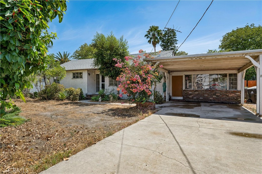 8557 Remick